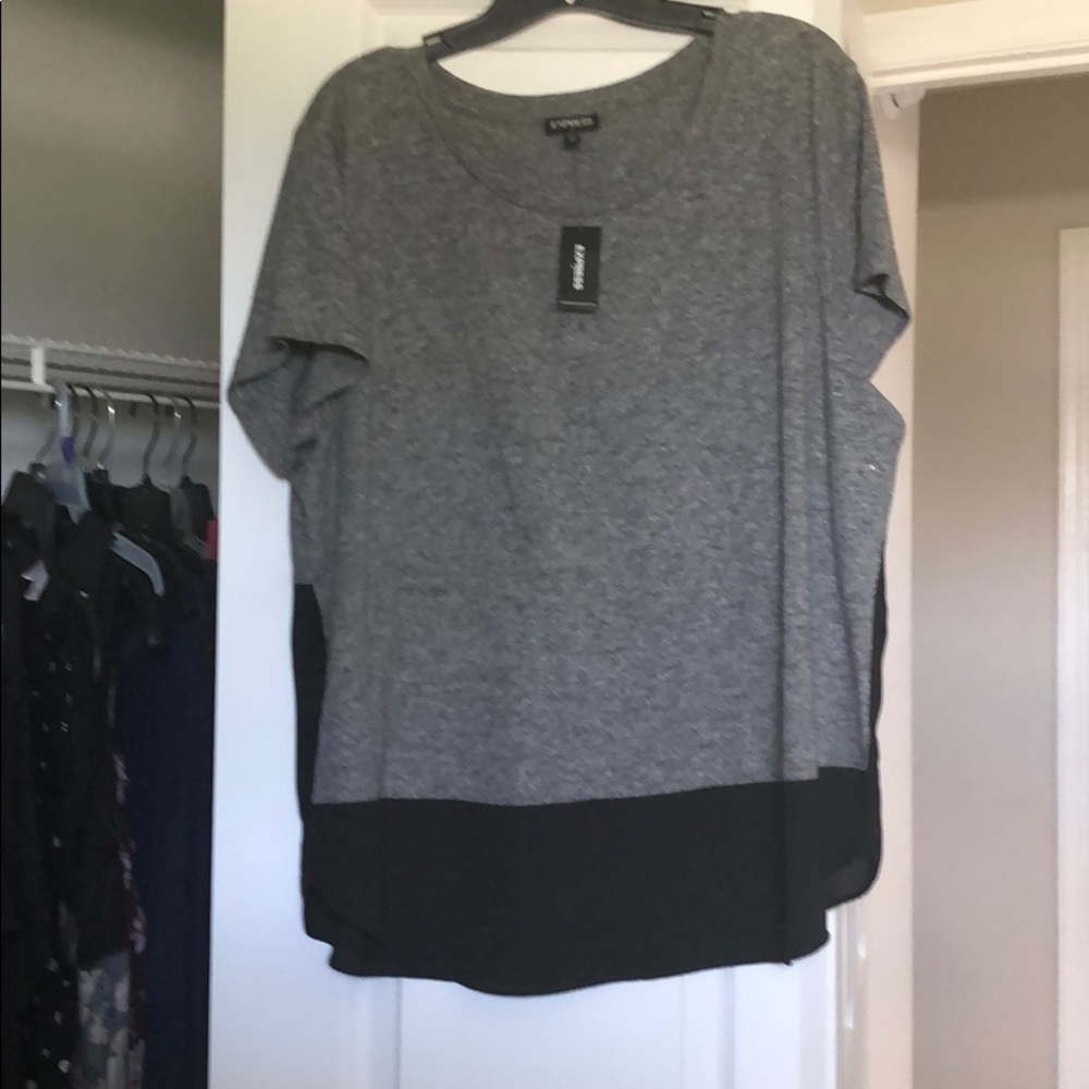 NWT express tee with chiffon size XL gray and blk